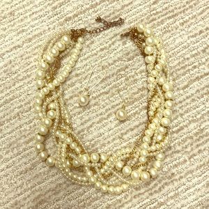 Pearl Necklace/Earring Set